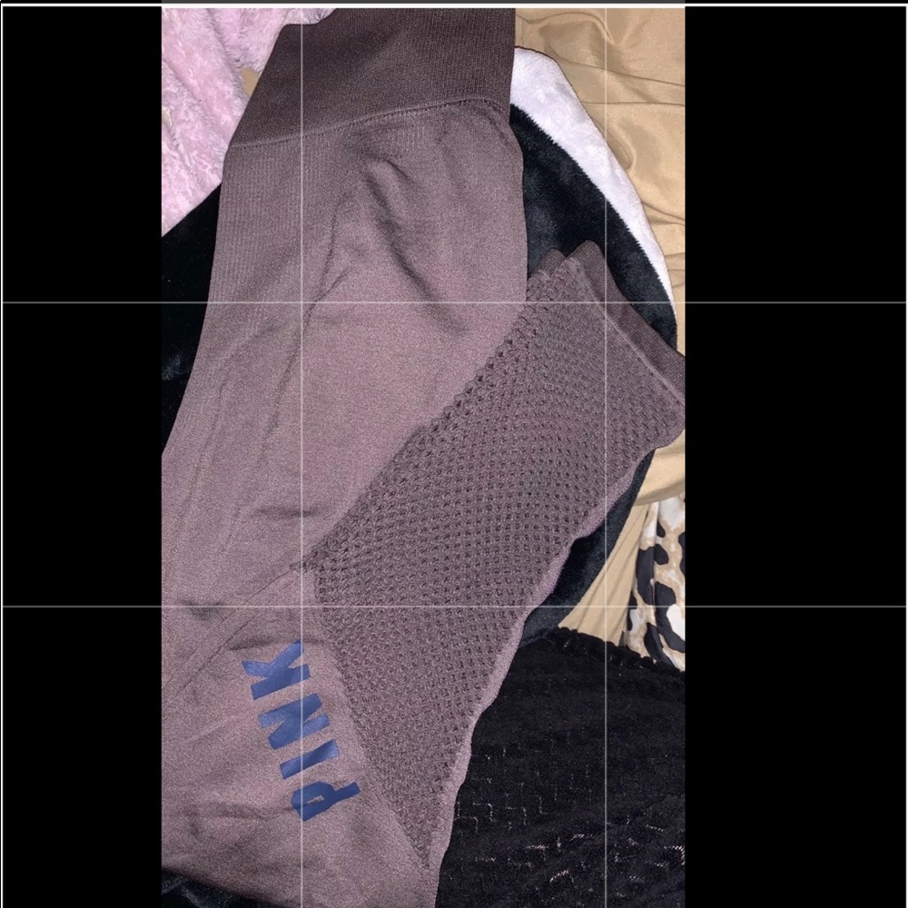 ****SOLD SOLD****NEW VS PINK ULTIMATE LEGGINGS